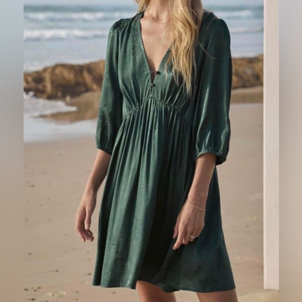 ISO Elia midi or mini dress